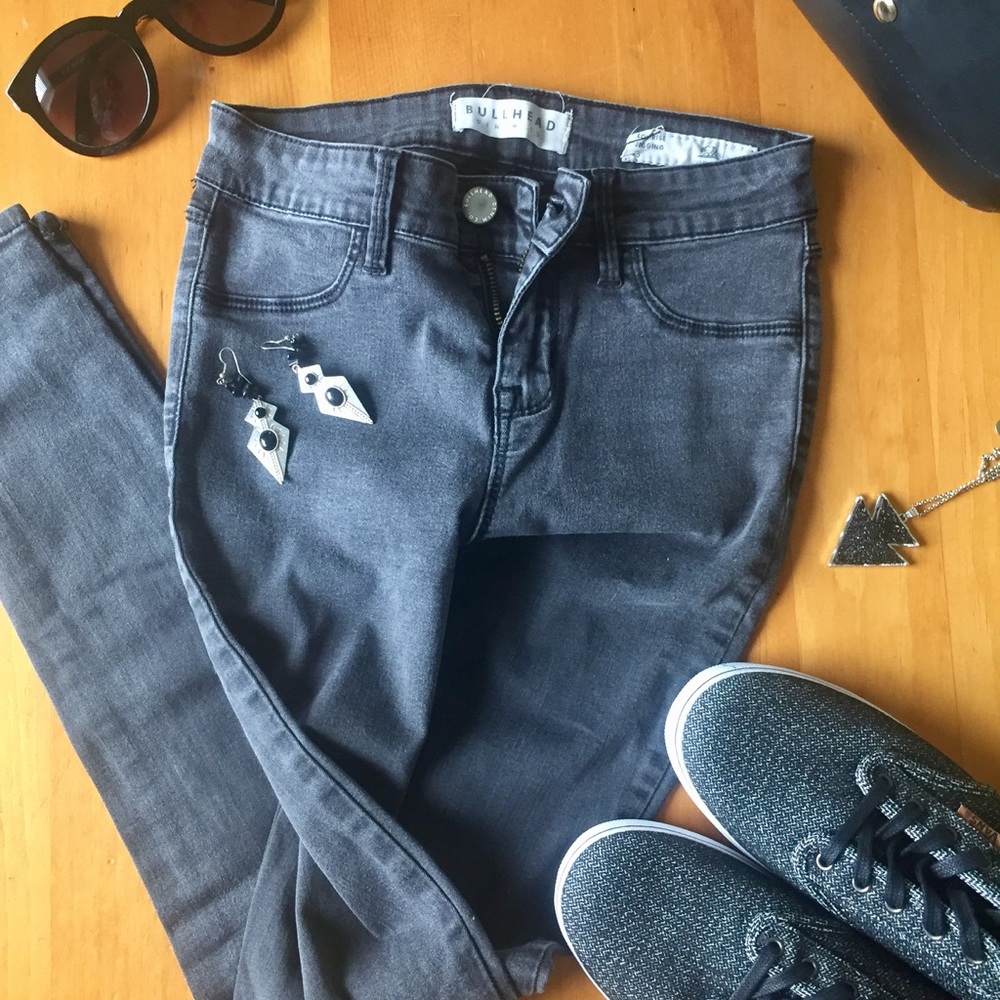 Bullhead Jeans Low Rise Jegging Size 25